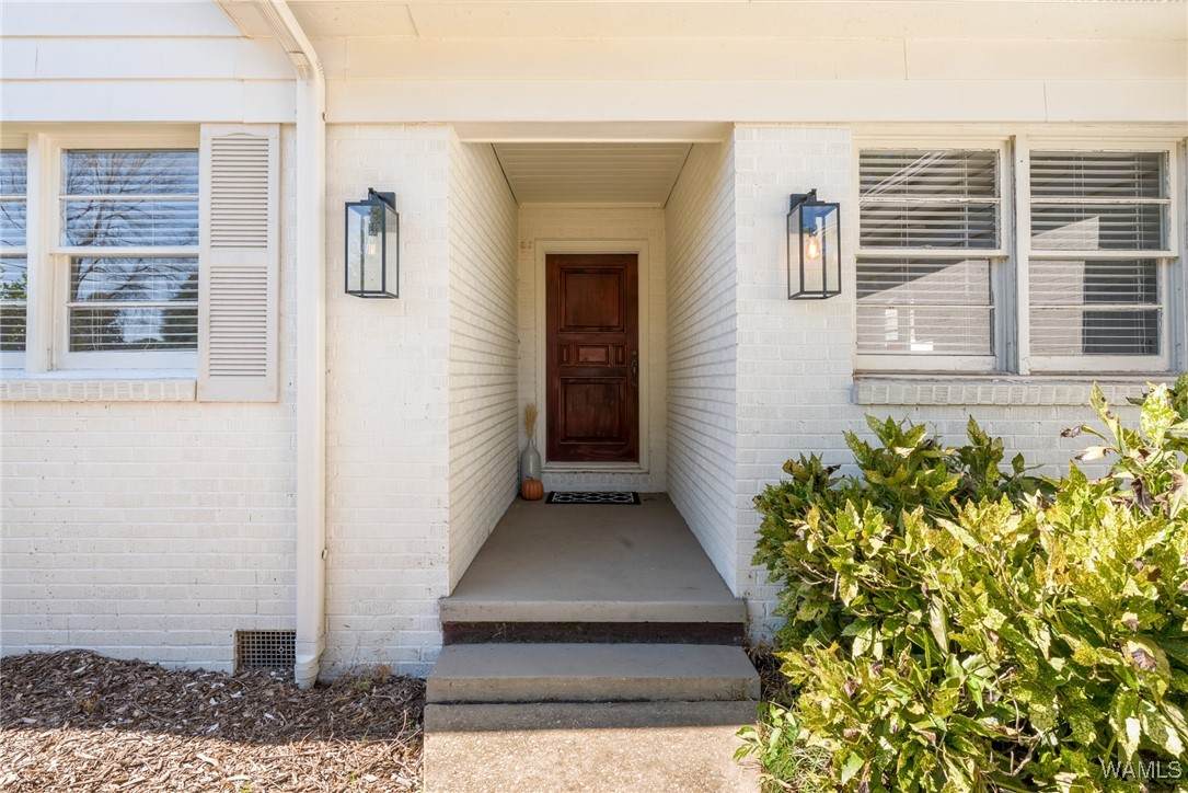 1929 Hargrove Rd E - Photo 1