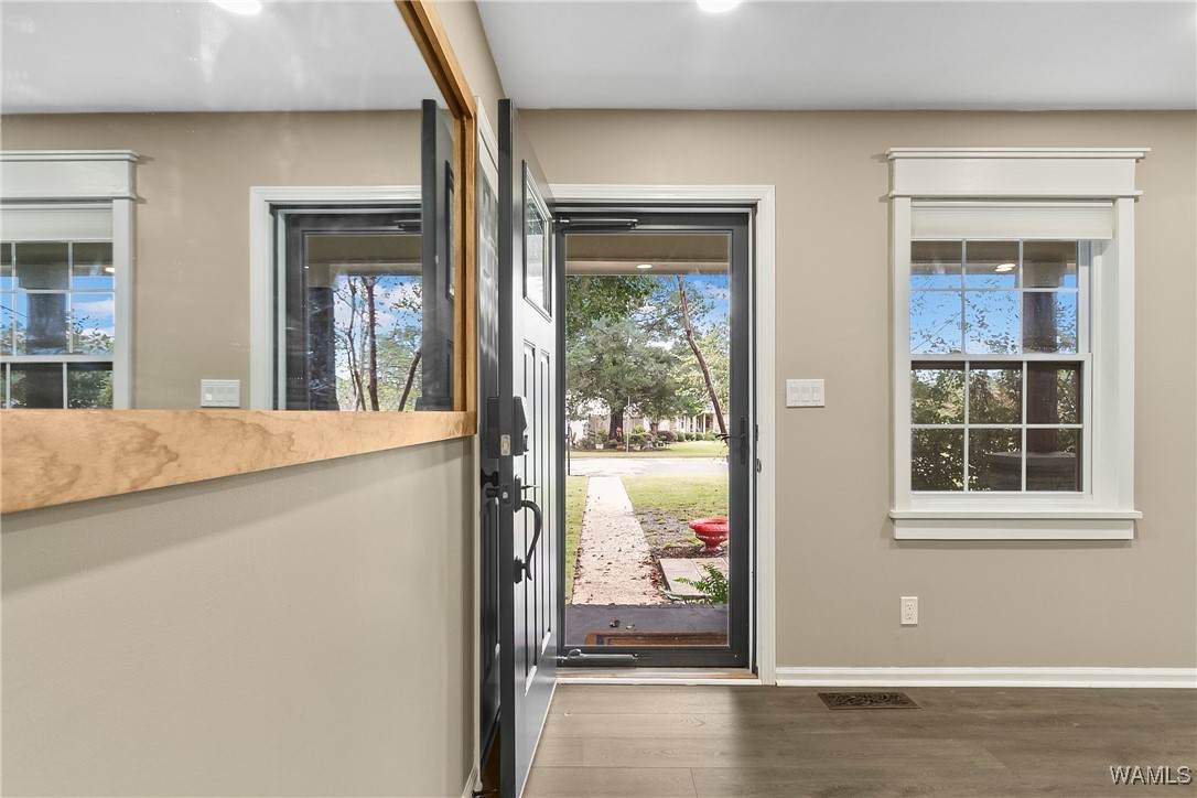 906 Greystone Street - Photo 1