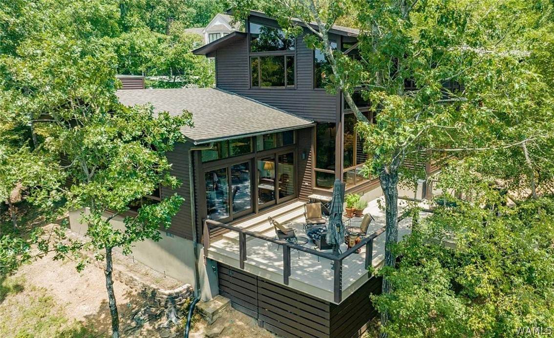 7003 Windward Avenue - Photo 1