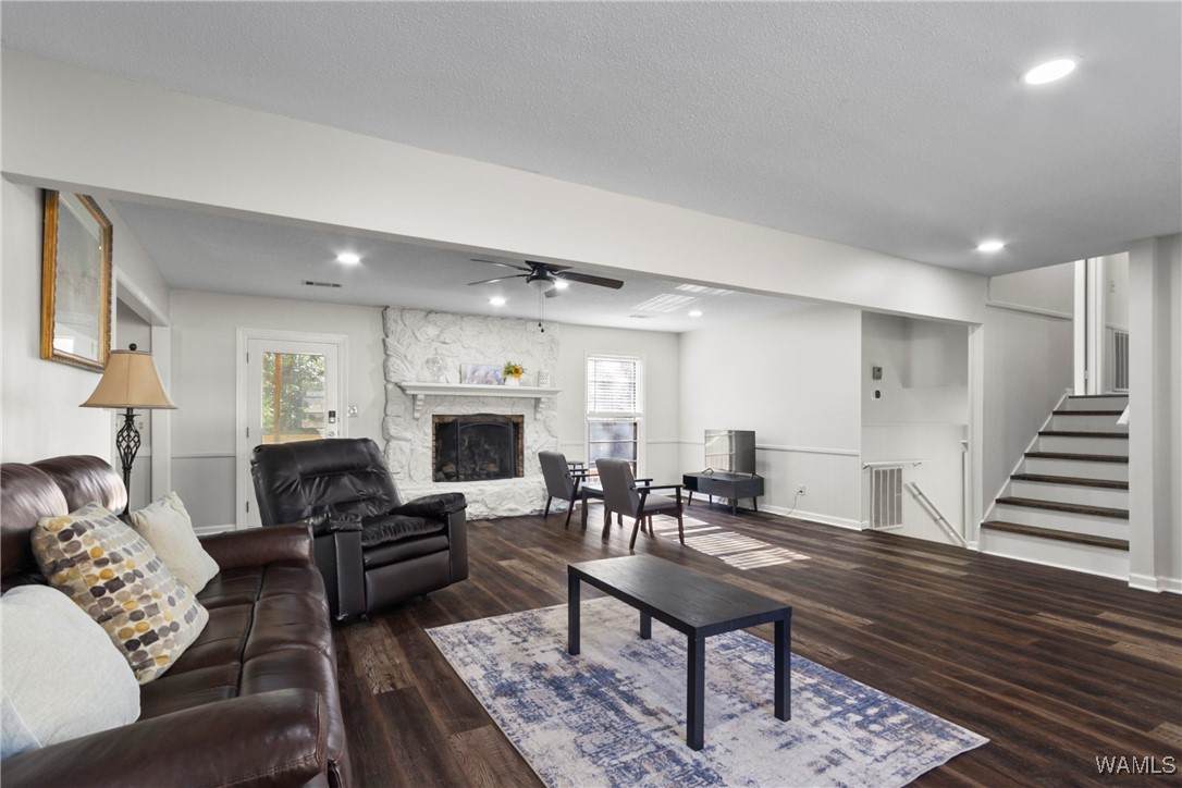 1005 Princeton Place - Photo 1