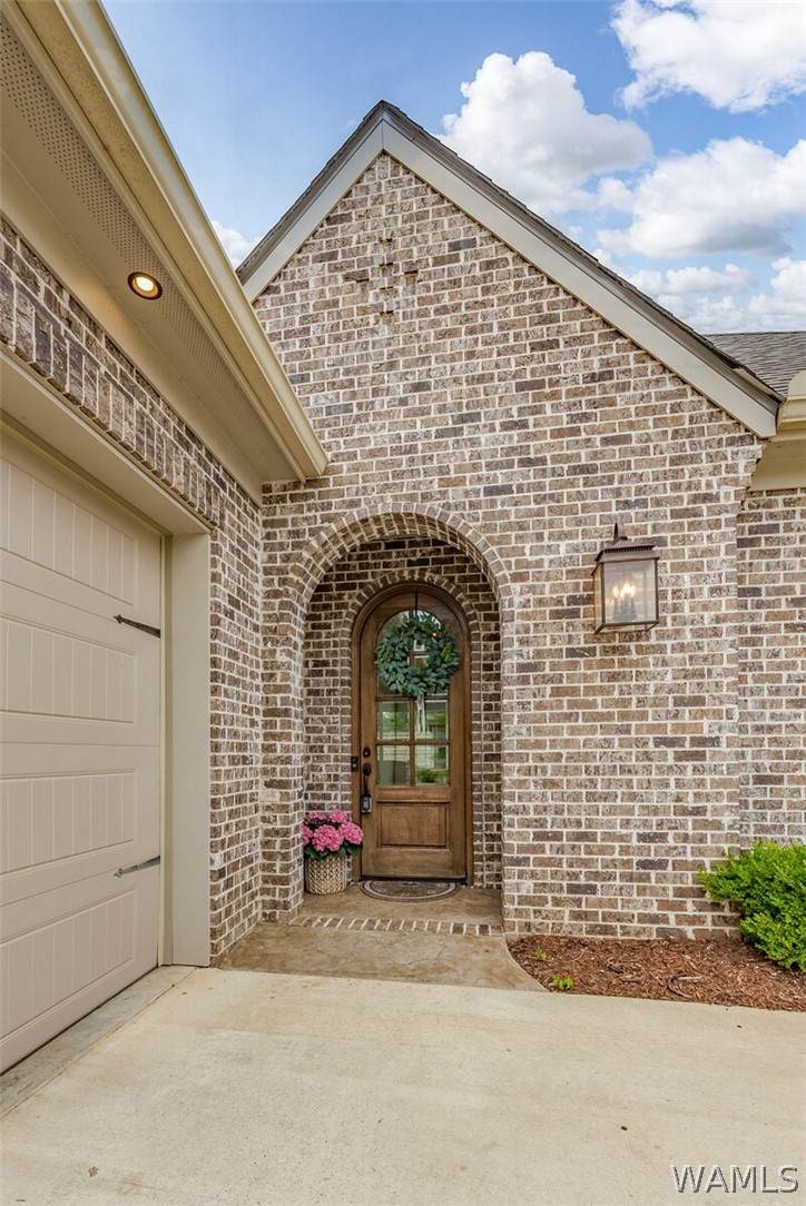 https://bt-photos.global.ssl.fastly.net/tuscaloosa/orig_boomver_2_173087-2.jpg