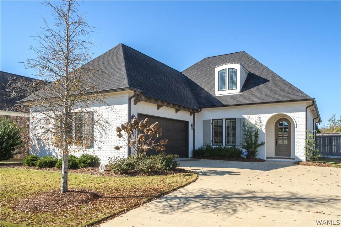 623 Lansdowne Avenue - Photo 1
