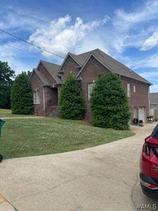 10806 Dogwood Circle - Photo 1