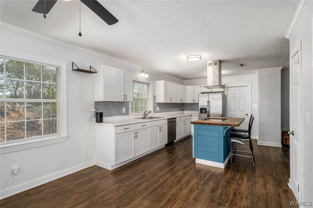211 14th Street - Photo 1
