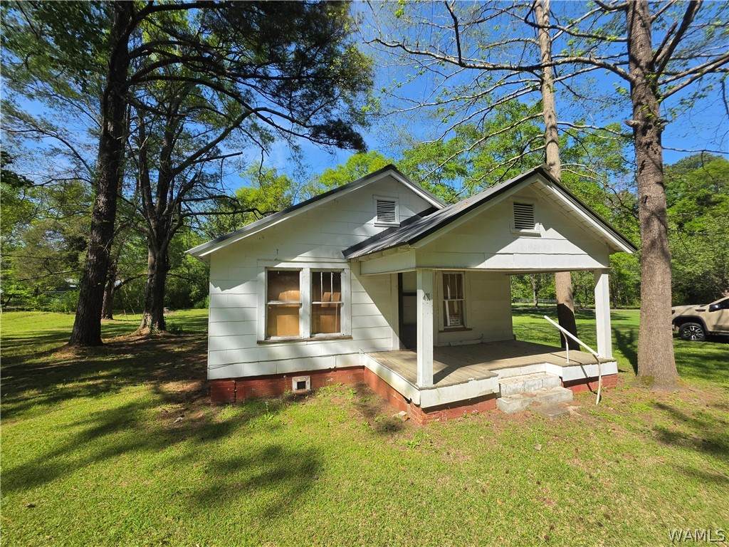 411 10th Avenue - Photo 1