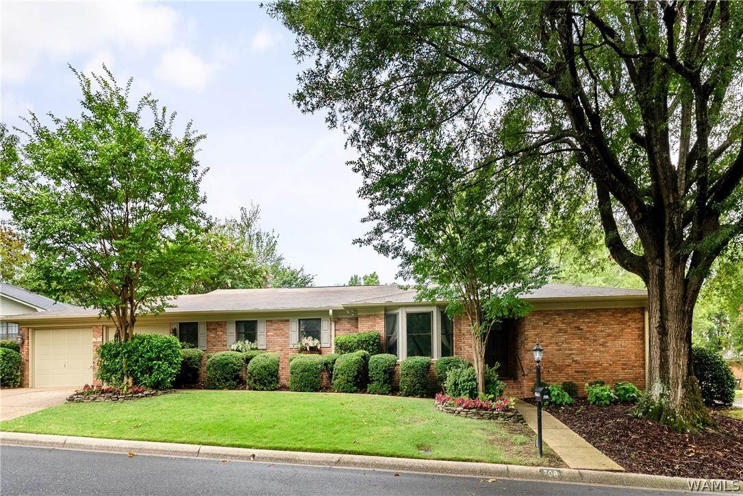 708 Reston Drive - Photo 1