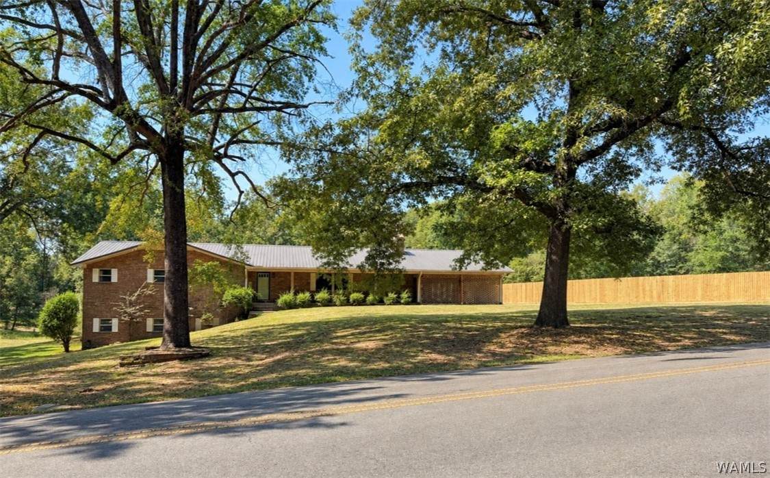 https://bt-photos.global.ssl.fastly.net/tuscaloosa/orig_boomver_2_175818-2.jpg