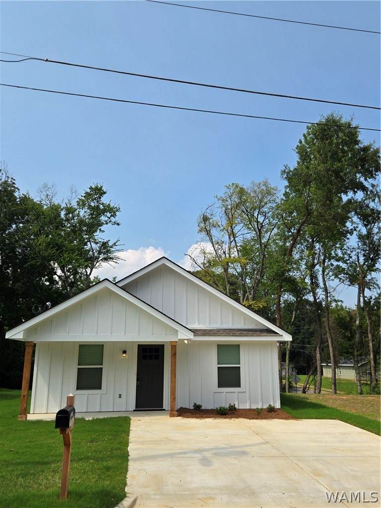 2134 4th Street - Photo 1