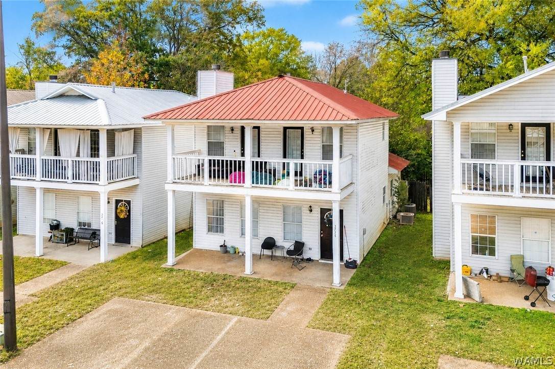 2724 Sumner Place - Photo 1
