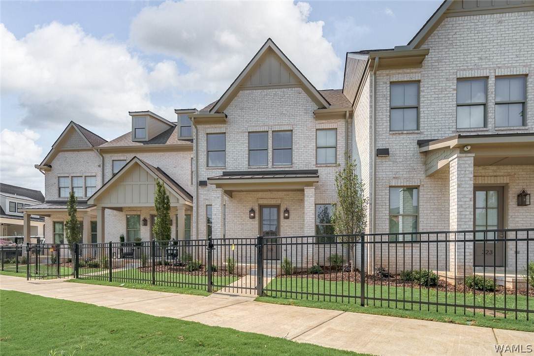 https://bt-photos.global.ssl.fastly.net/tuscaloosa/orig_boomver_2_176381-2.jpg