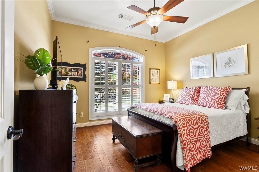 https://bt-photos.global.ssl.fastly.net/tuscaloosa/orig_boomver_2_176389-2.jpg