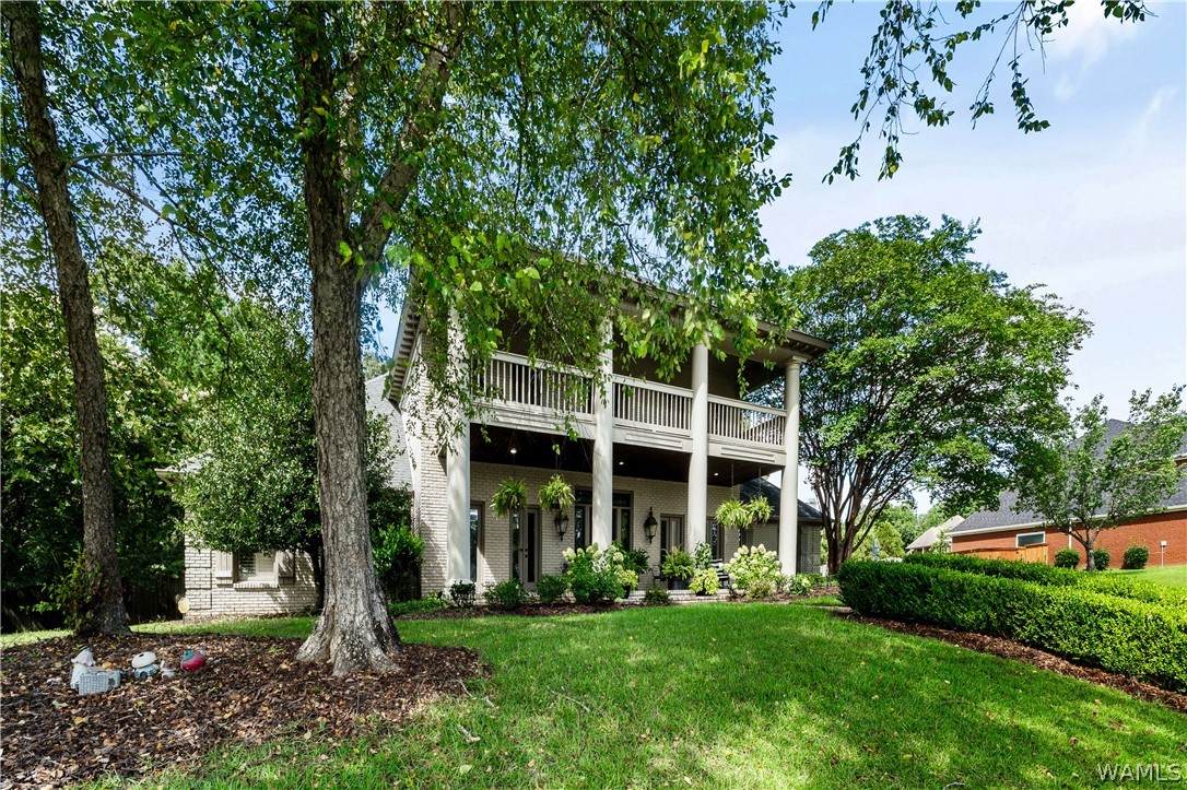 2821 Lake Crest Drive - Photo 1