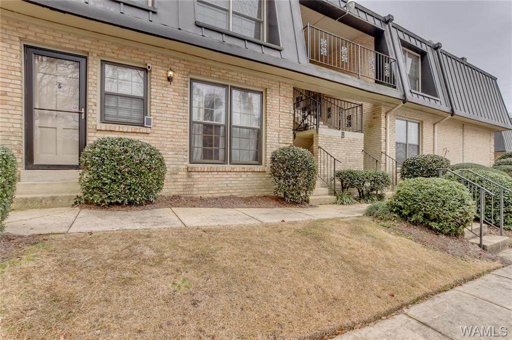 1745 Jack Warner Parkway - Photo 1