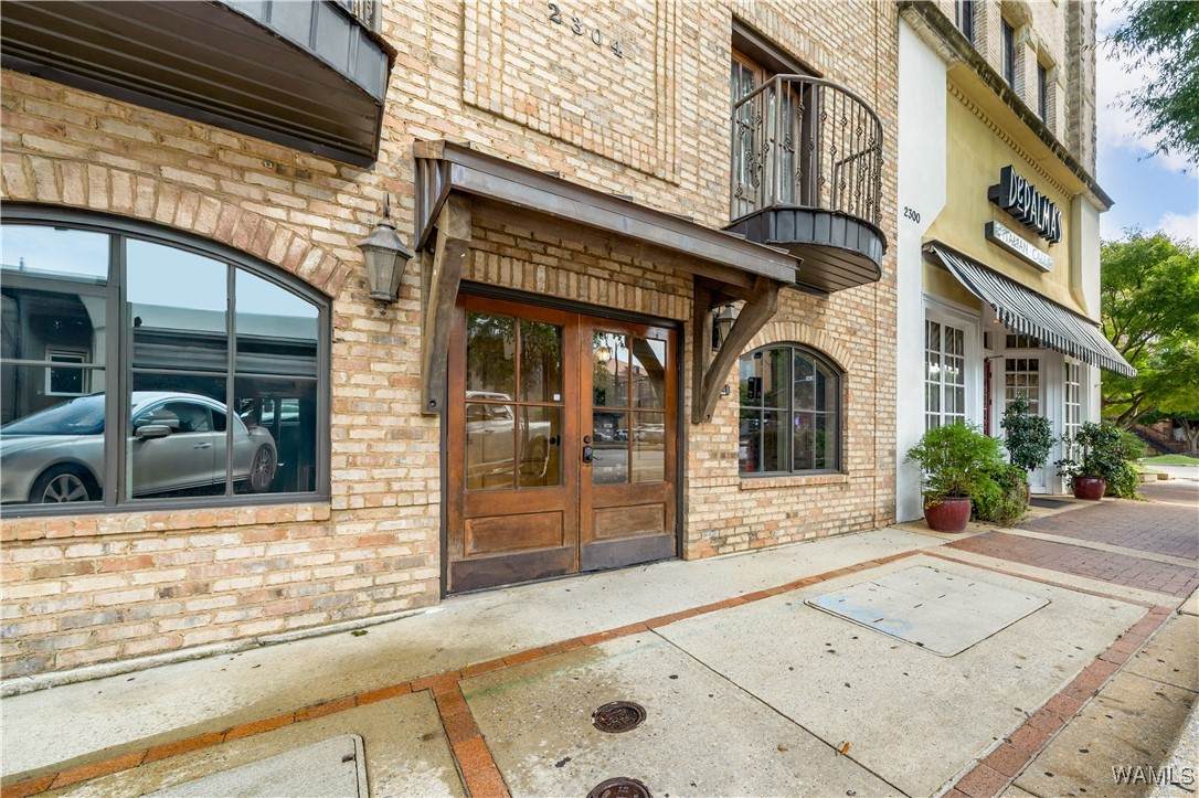 2304 University Boulevard - Photo 1