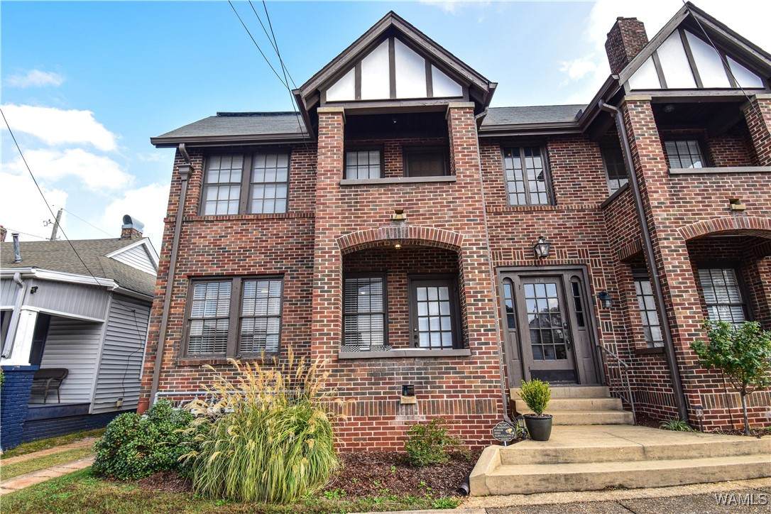 721 20th Avenue - Photo 1