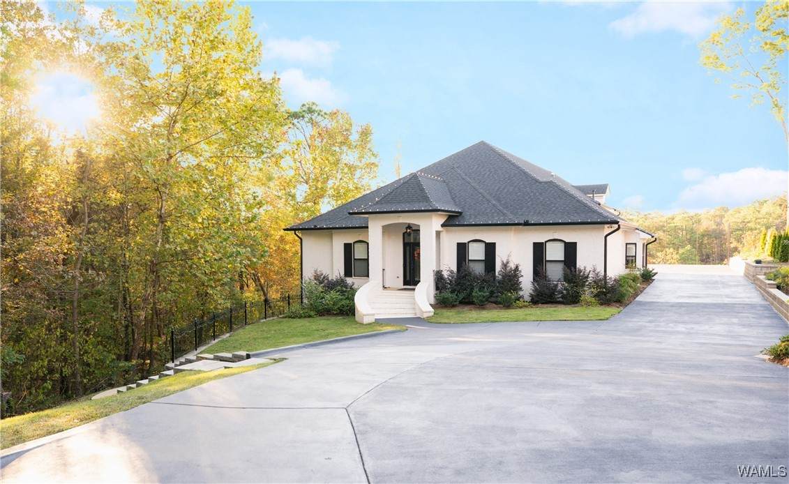 8406 Essex Circle - Photo 1