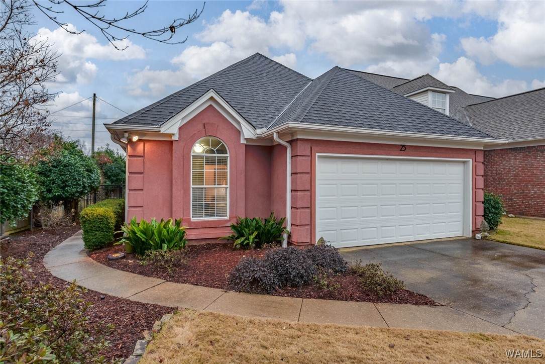 25 Highland Manor - Photo 1