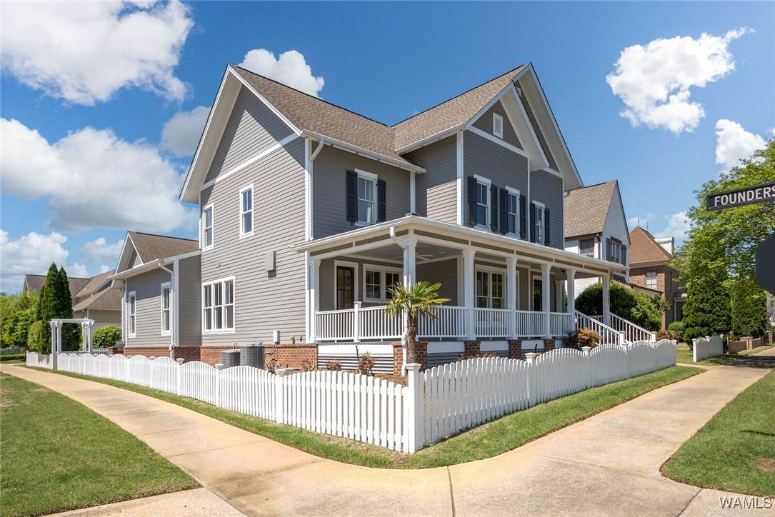 5402 Courtney Avenue - Photo 1