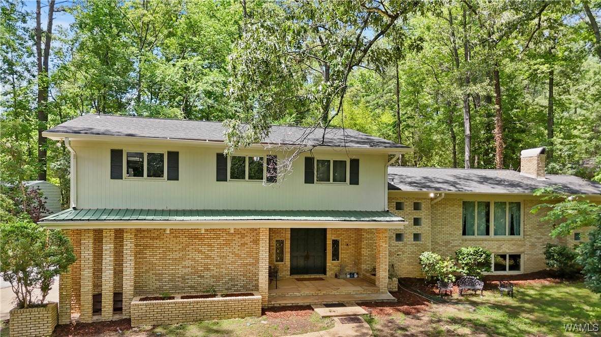 4704 Oneida Ave - Photo 1