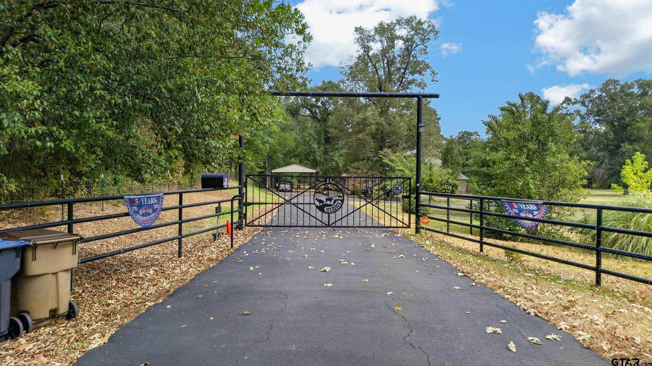 4731 Hwy 204 E - Photo 1