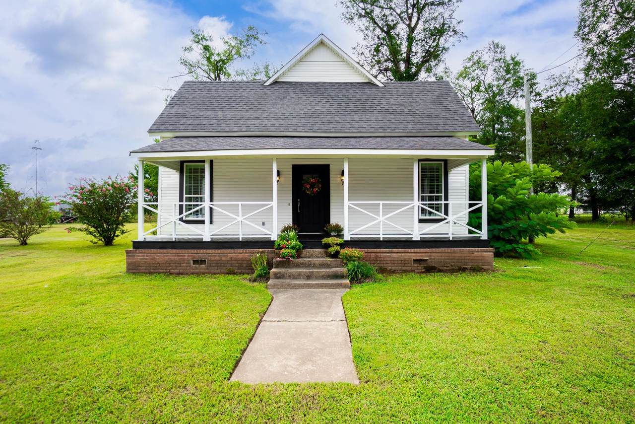 300 Longview - Photo 1