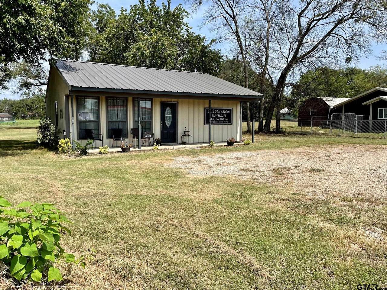 102 Gaskins - Photo 1