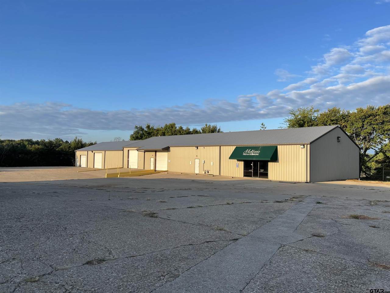 301 S Se Loop 323 - Photo 1