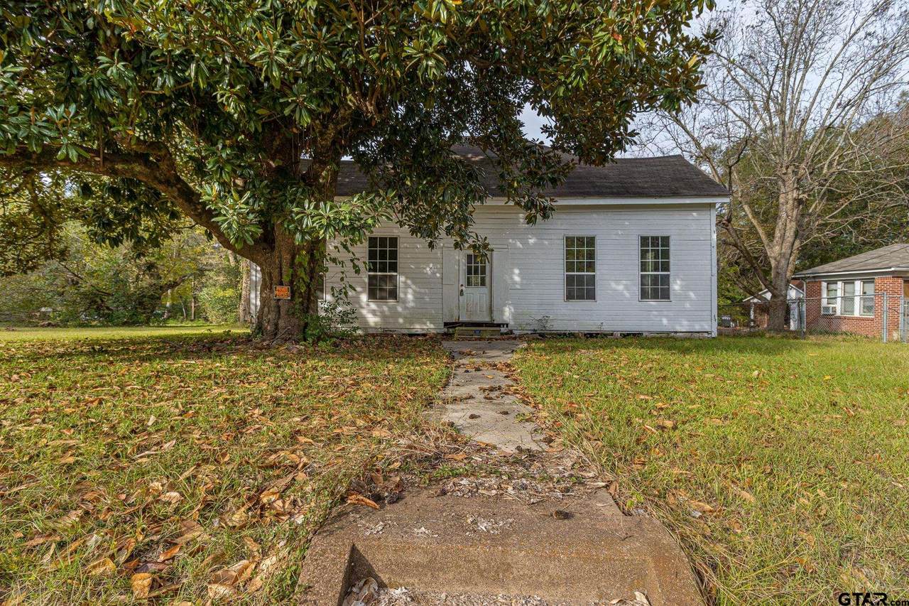 285 N Main St - Photo 1