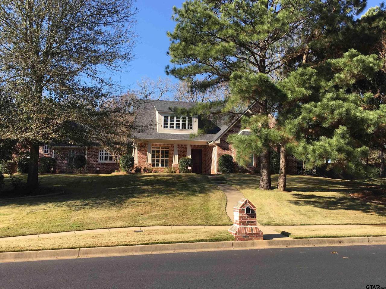 1920 Dressage Ln - Photo 1