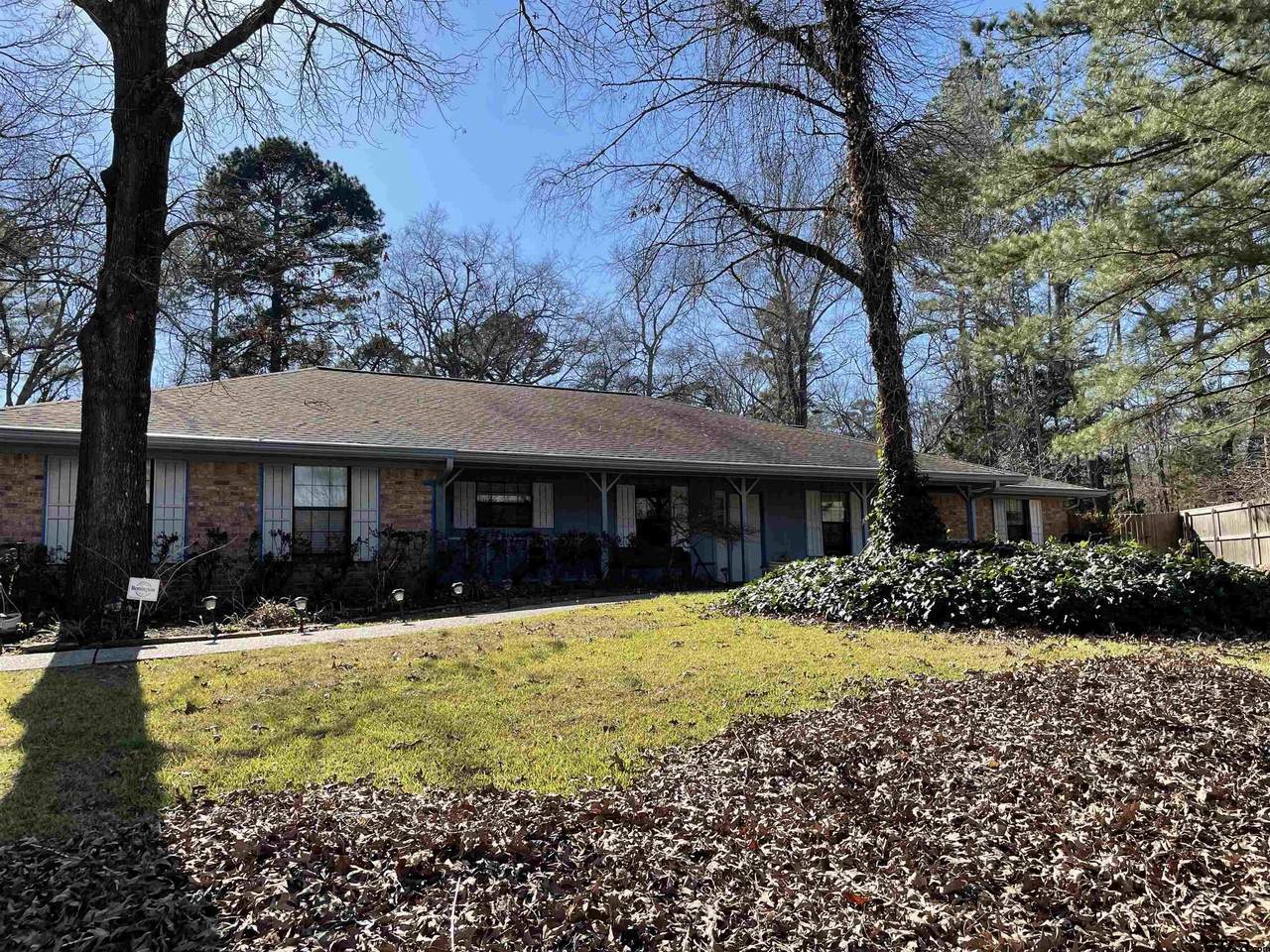 10744 Lost Creek Dr. - Photo 1