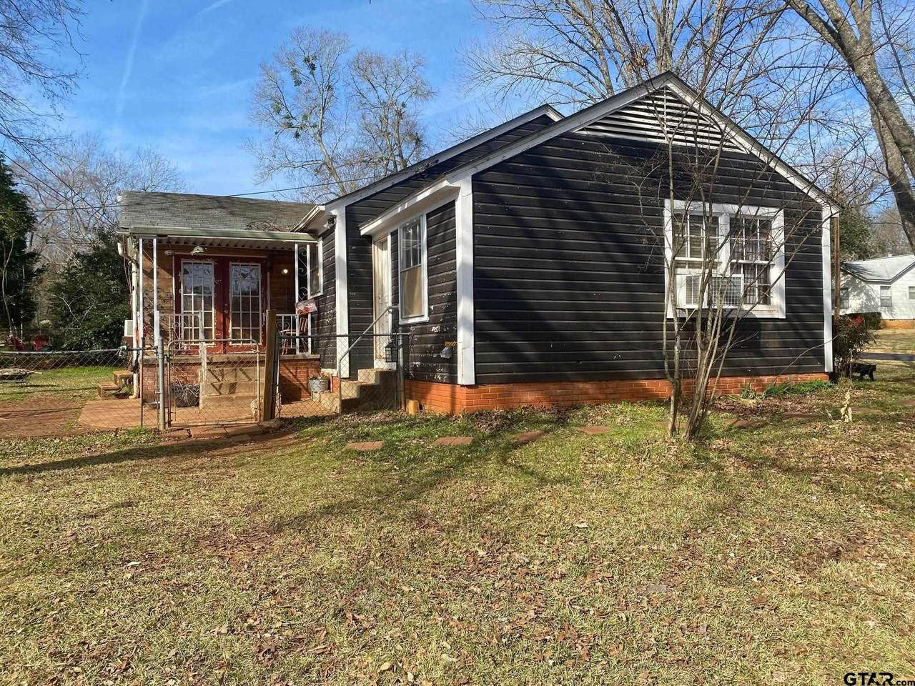 1312 Lamar St. - Photo 1