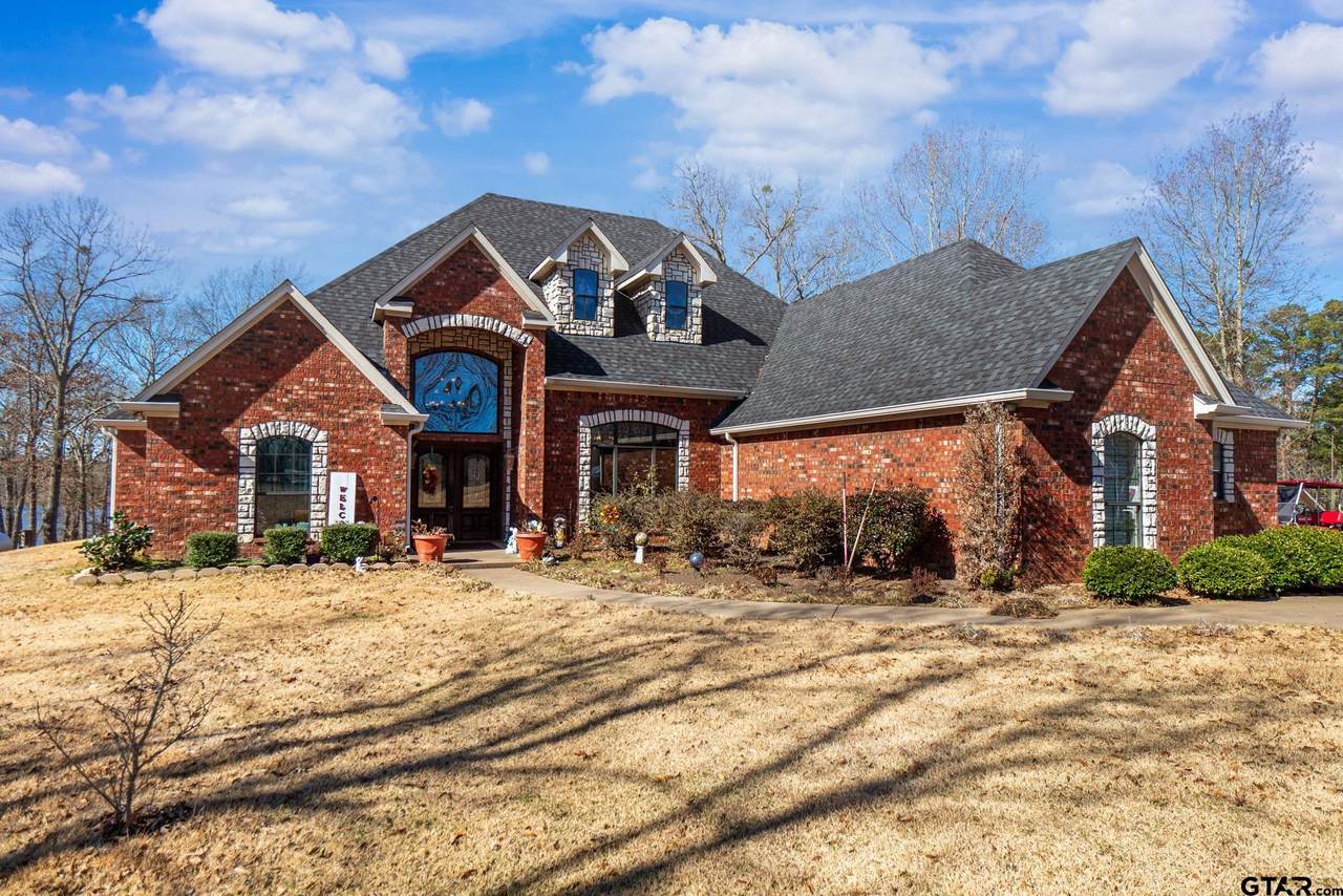 1824 Cardinal Road - Photo 1
