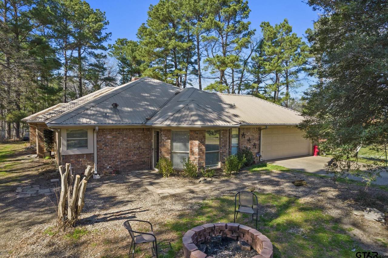 173 County Road 4219 - Photo 1