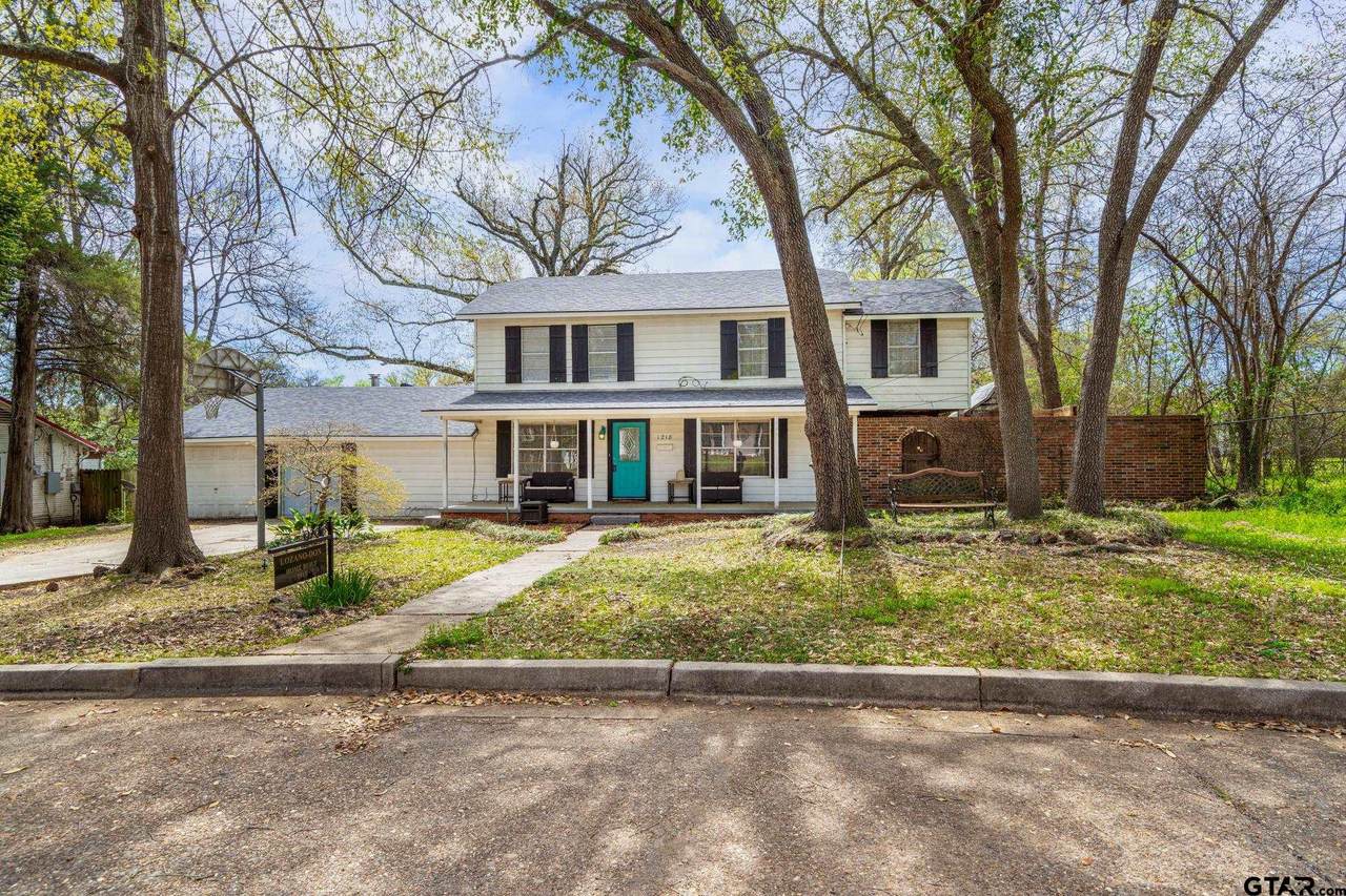 1218 Oak Drive - Photo 1