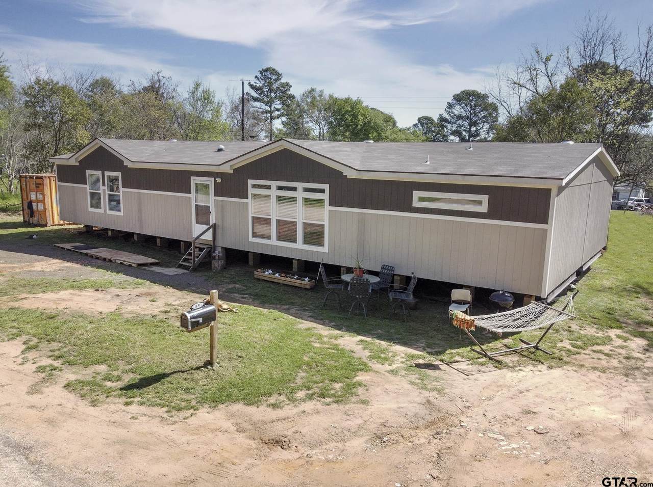 11311 Crestview Ln. - Photo 1