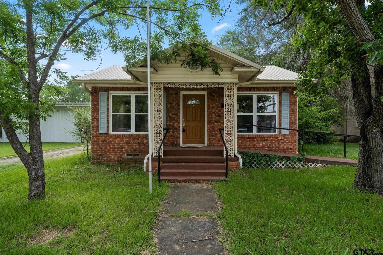 113 Dr. Ml King Jr. Ave. - Photo 1