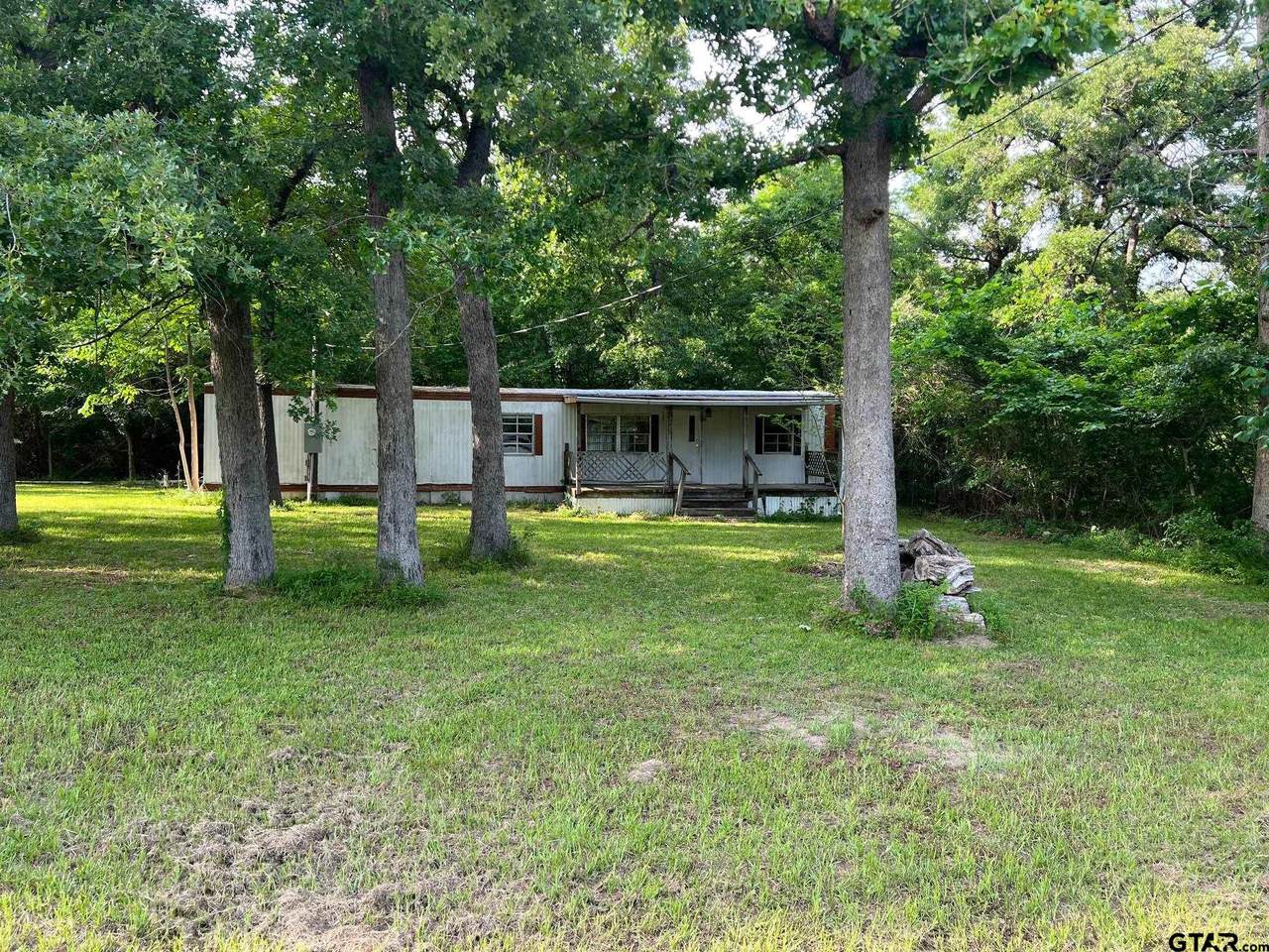 22049 Driftwood Dr - Photo 1