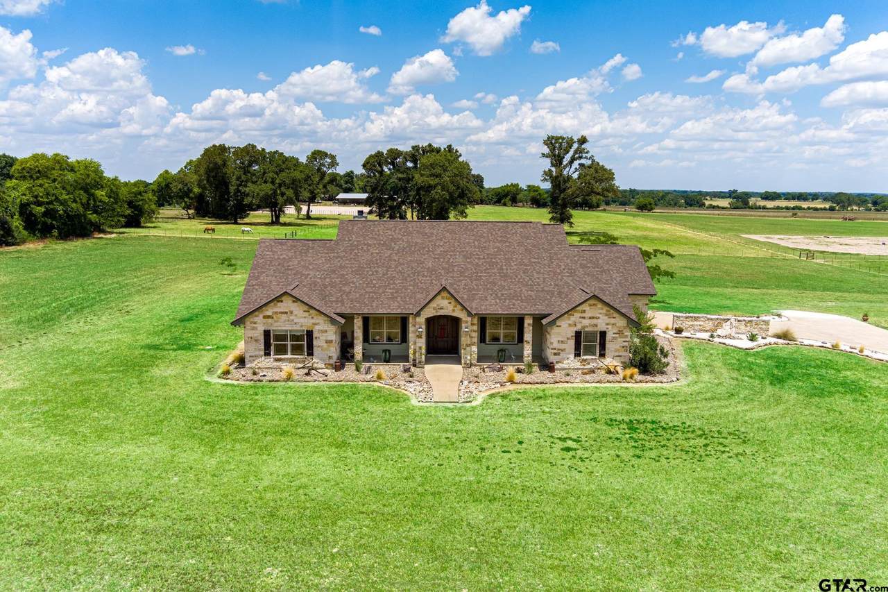 695 Fm 228 - Photo 1