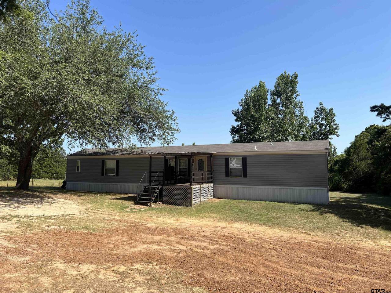 2076 County Road 4490 - Photo 1