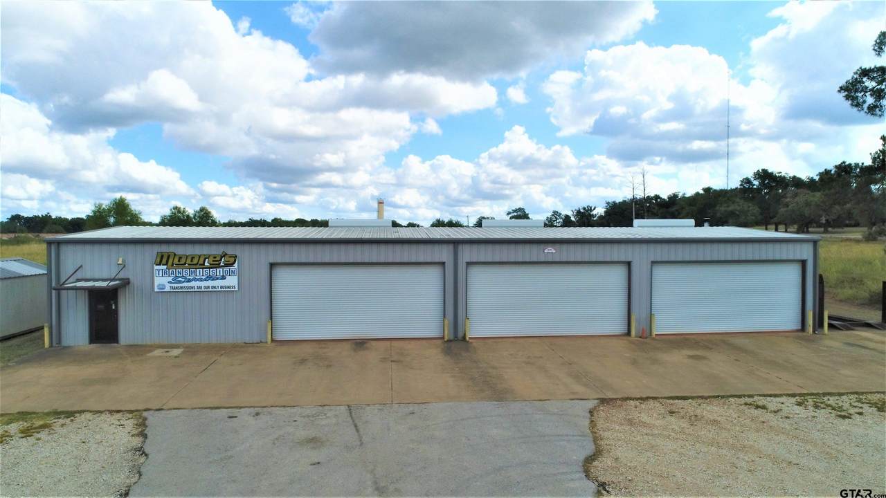2010 Loop 304 - Photo 1