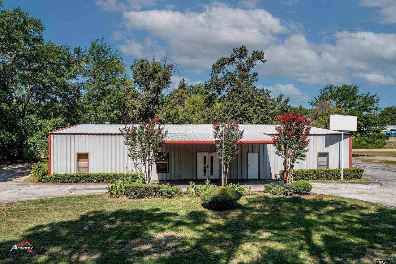 2015 Longview Dr. - Photo 1