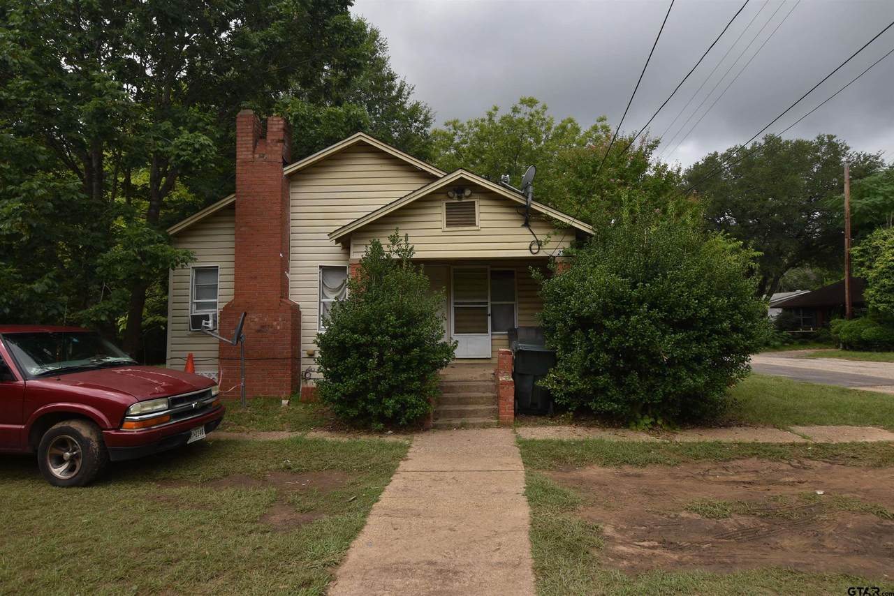 2924 Carter Blvd - Photo 1