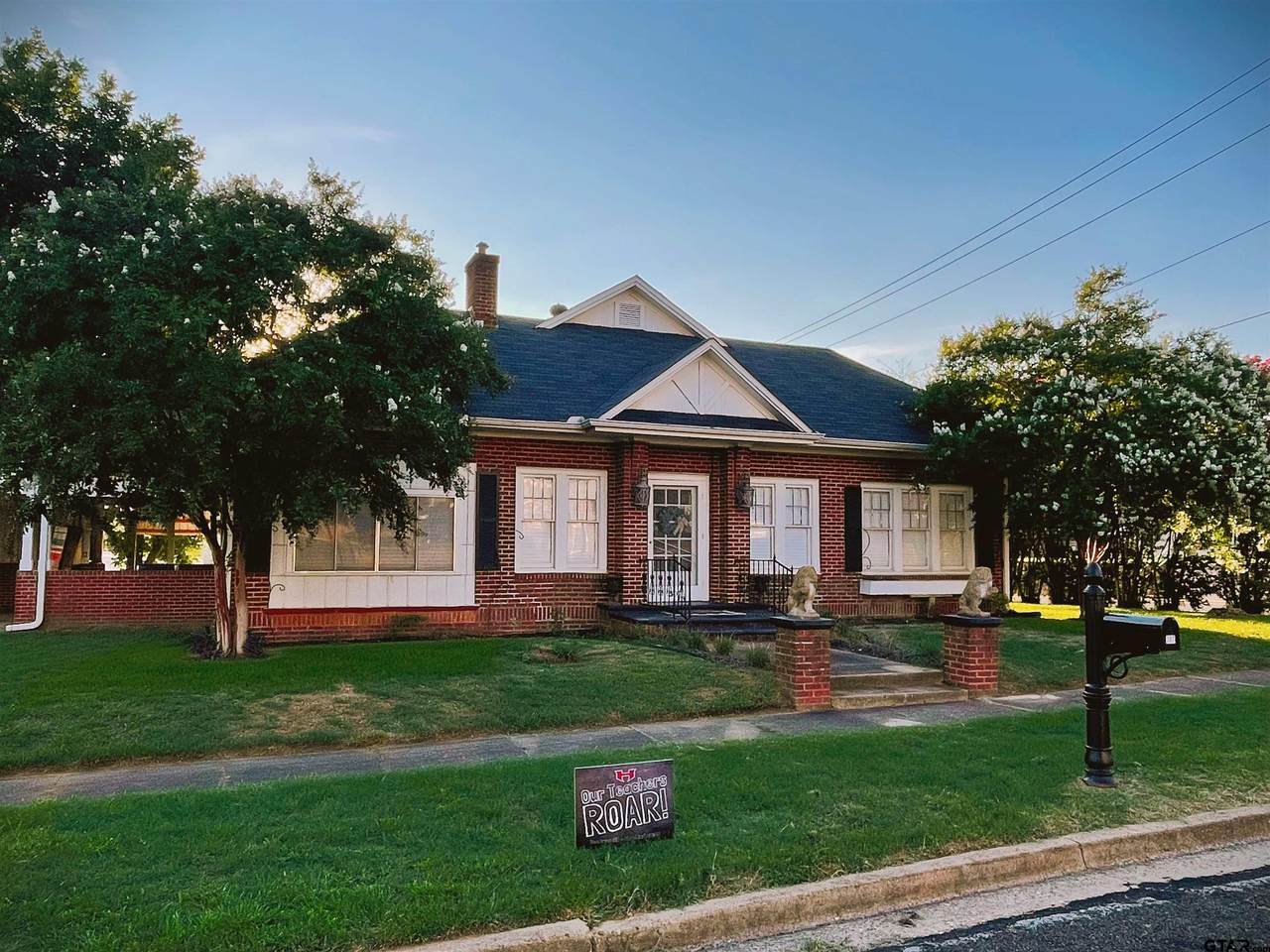307 Main - Photo 1