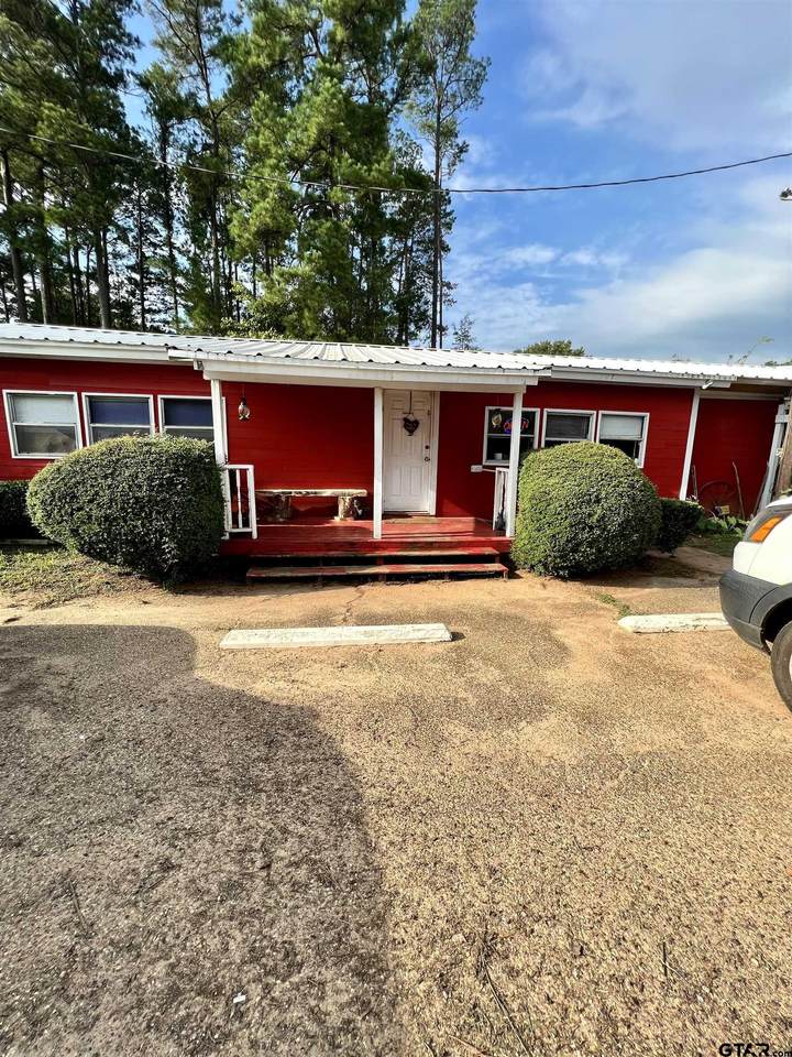 5079 Fm 729 - Photo 1