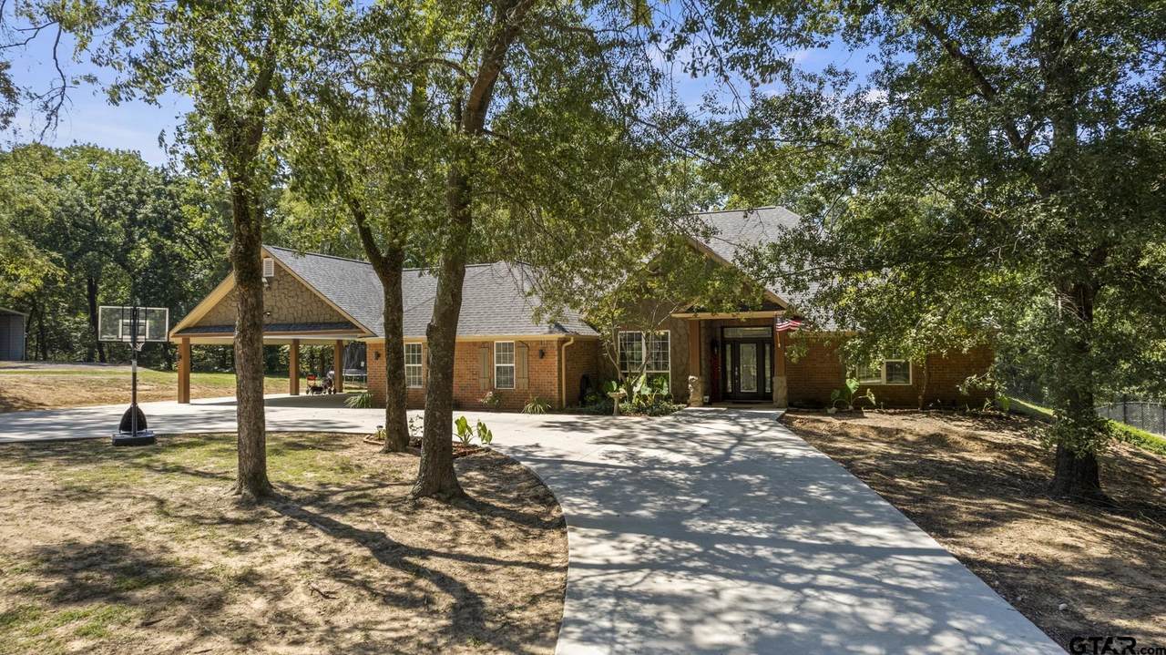 550 County Road 4765 - Photo 1