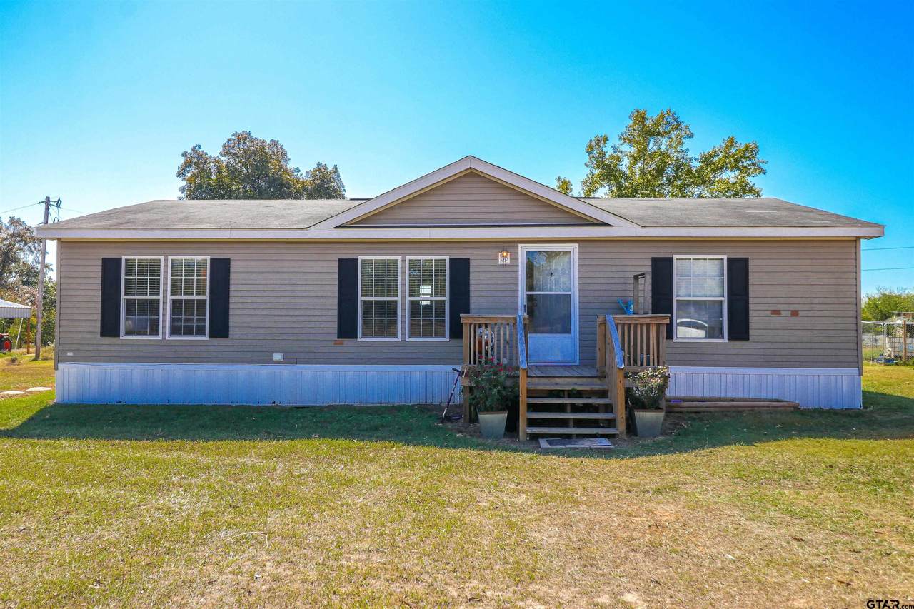 988 County Road 4401 - Photo 1