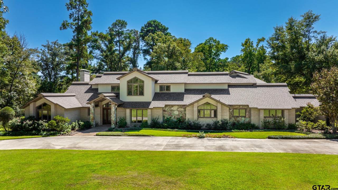 200 Hunters Creek Dr - Photo 1