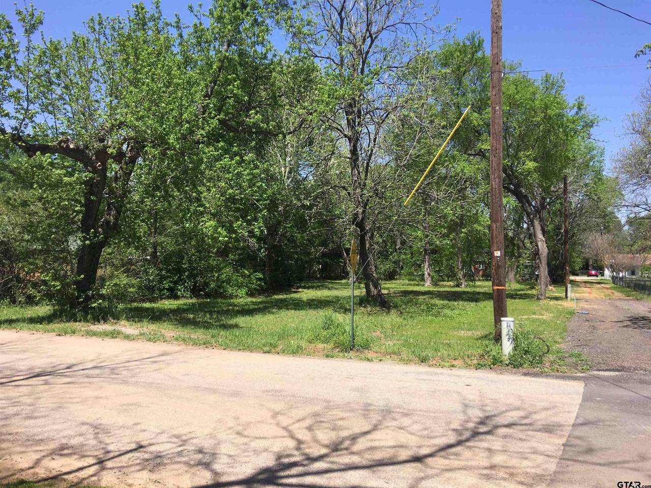 105 Braziel - Photo 1