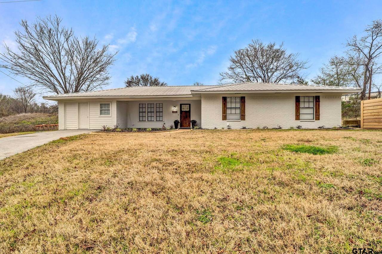 2000 County Road 3301 - Photo 1