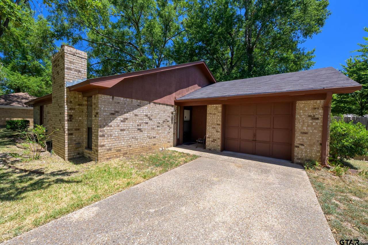 404 Hillcreek St - Photo 1